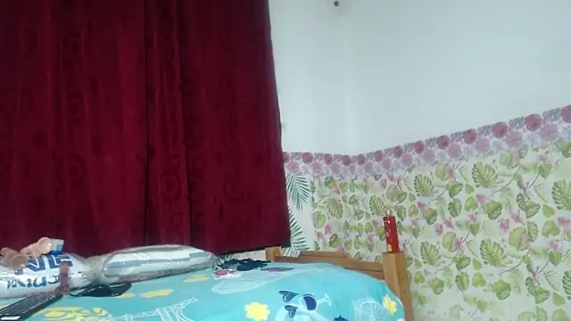 brillanteculo18 online show from January 3, 10:51 pm