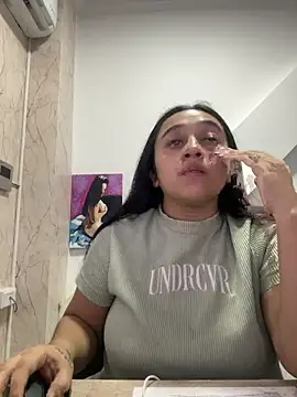 cata megan online show from December 5, 3:15 am