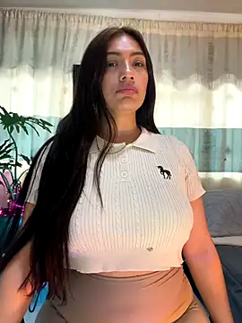 emmily d online show from November 30, 9:19 pm