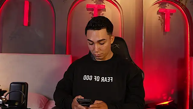 Ryan Hunt online show from October 7, 12:24 pm