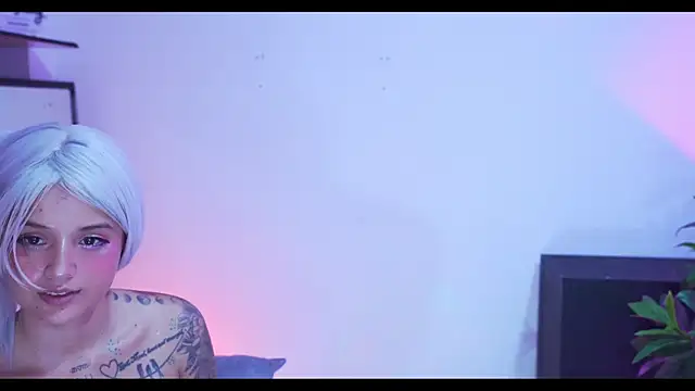 LorenRosse online show from January 22, 2:15 am