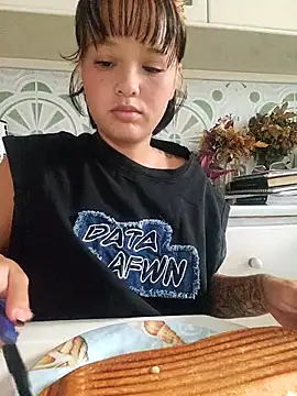 LorenRosse online show from October 9, 4:21 am