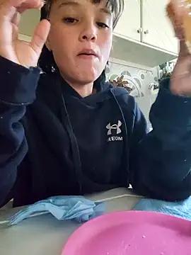 LorenRosse online show from October 13, 4:34 am