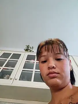 LorenRosse online show from October 14, 4:46 am