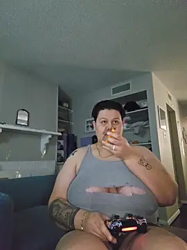 DevilDahm online show from November 24, 11:15 pm