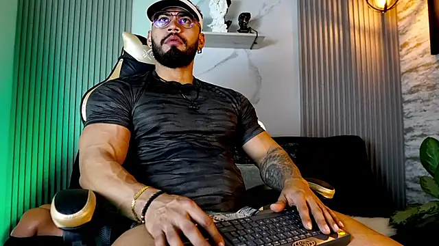 jaxon colton online show from December 5, 9:18 am