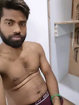 INDIANBOY7439 online show from April 10, 6:34 pm