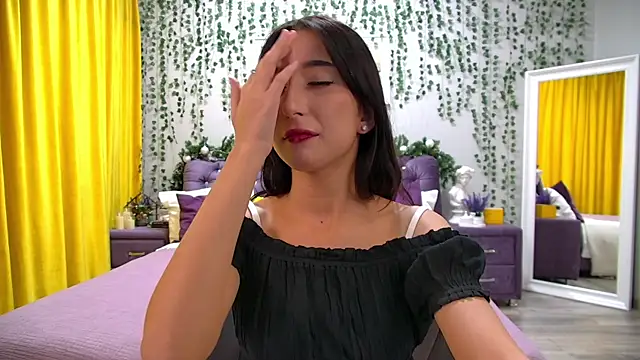 Snapshot of NicoleLimp chatting on December 11, 4:39 am NicoleLimp online show from December 11, 4:39 am