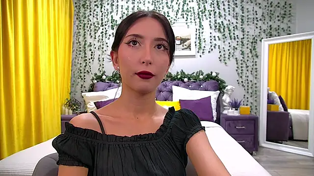 Snapshot of NicoleLimp chatting on December 25, 4:33 am NicoleLimp online show from December 25, 4:33 am