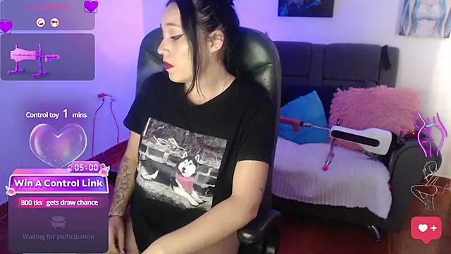 Snapshot of yeliana_sexxy chatting on January 29, 7:43 pm yeliana sexxy online show from January 29, 7:43 pm