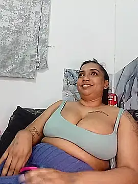 GORGEOUSLIPS online show from December 3, 9:24 pm