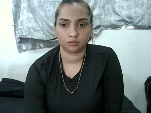 GORGEOUSLIPS online show from February 16, 5:58 am