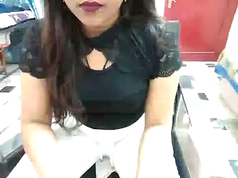 Snapshot of aarushi_sharmaa chatting on January 29, 4:41 pm aarushi sharmaa online show from January 29, 4:41 pm
