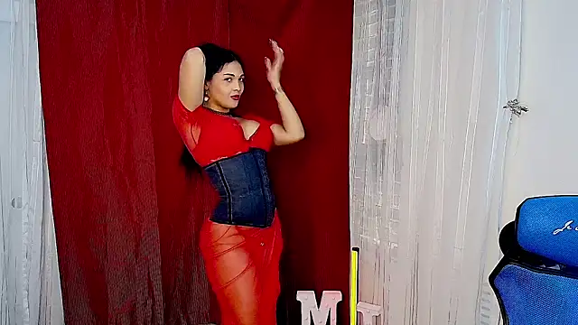 MOMMYJEVAA online show from April 14, 2:45 pm