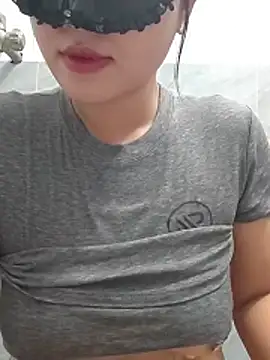 girldam95 online show from July 18, 4:05 am