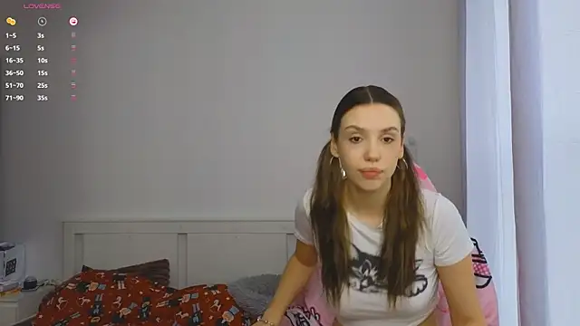 AliceSpark online show from December 19, 11:17 am