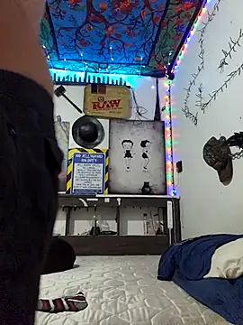 Snapshot of Buffshagswell chatting on October 20, 9:59 pm Buffshagswell online show from October 20, 9:59 pm