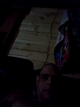 Snapshot of Buffshagswell chatting on October 22, 4:57 am Buffshagswell online show from October 22, 4:57 am