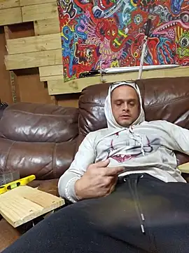 Snapshot of Buffshagswell chatting on October 30, 5:35 pm Buffshagswell online show from October 30, 5:35 pm