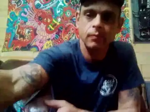 Snapshot of Buffshagswell chatting on November 6, 7:26 pm Buffshagswell online show from November 6, 7:26 pm