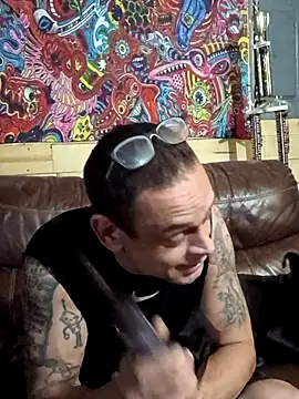 Snapshot of Buffshagswell chatting on November 17, 2:50 am Buffshagswell online show from November 17, 2:50 am