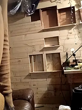 Snapshot of Buffshagswell chatting on November 18, 5:45 am Buffshagswell online show from November 18, 5:45 am