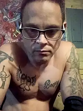 Snapshot of Buffshagswell chatting on November 24, 5:40 am Buffshagswell online show from November 24, 5:40 am