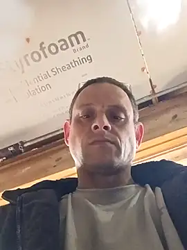 Snapshot of Buffshagswell chatting on December 1, 4:23 pm Buffshagswell online show from December 1, 4:23 pm