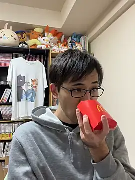 ryusei18570 online show from December 15, 9:45 am