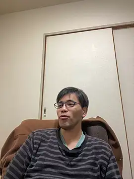 ryusei18570 online show from February 8, 4:14 pm