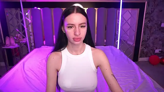 Snow WhiteeeX online show from March 29, 5:40 am