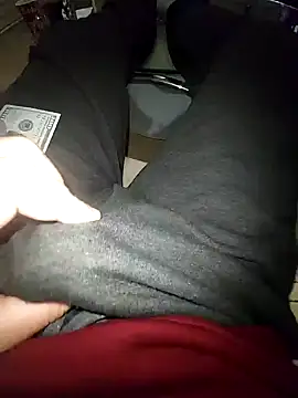 Snapshot of reelciii21 chatting on December 26, 9:15 pm reelciii21 online show from December 26, 9:15 pm