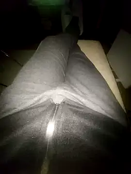 Snapshot of reelciii21 chatting on January 8, 7:03 pm reelciii21 online show from January 8, 7:03 pm