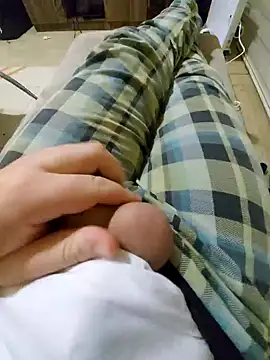 Snapshot of reelciii21 chatting on January 31, 11:35 pm reelciii21 online show from January 31, 11:35 pm