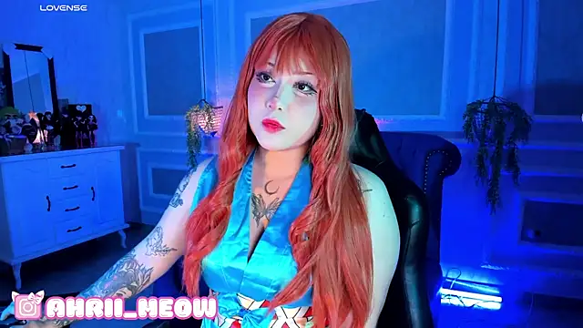 Snapshot of AHRI_LEE chatting on February 6, 1:27 am AHRI LEE online show from February 6, 1:27 am