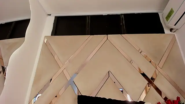 ninaht online show from March 19, 8:54 pm