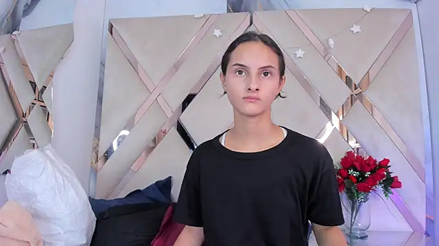 ninaht online show from November 20, 8:41 pm