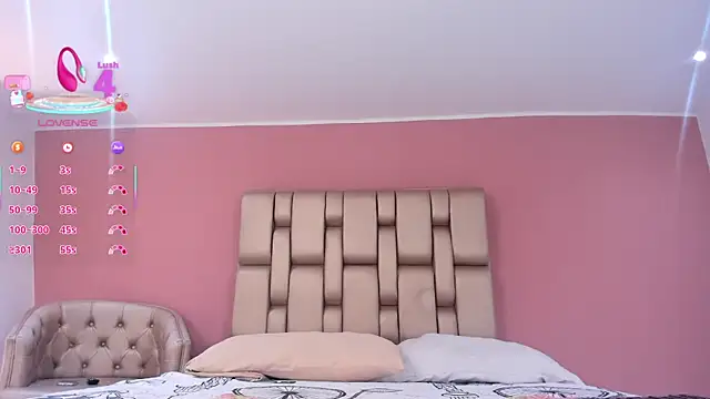  ISABELLA HOT  online show from March 8, 11:48 am