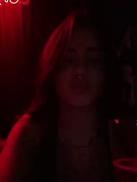 Snapshot of Alice_woodville chatting on February 14, 2:08 am Alice woodville online show from February 14, 2:08 am