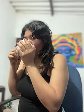 Carlacutte online show from April 17, 9:34 am