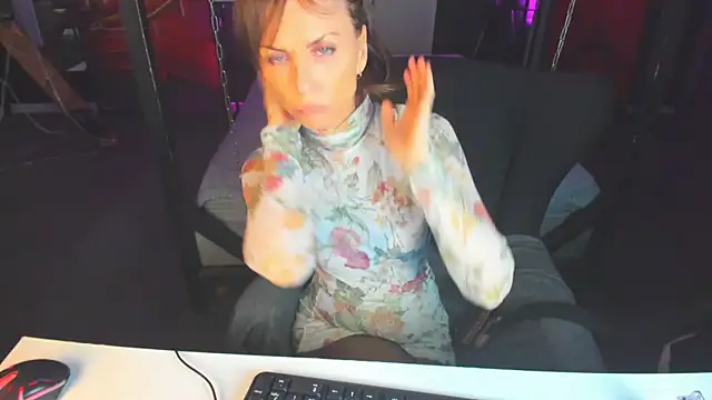 Elizabe th online show from March 10, 3:56 am