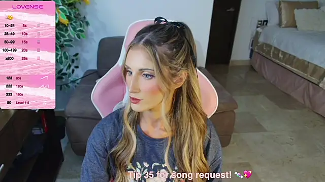 Snapshot of Angel-Ava chatting on December 17, 4:12 am Angel-Ava online show from December 17, 4:12 am