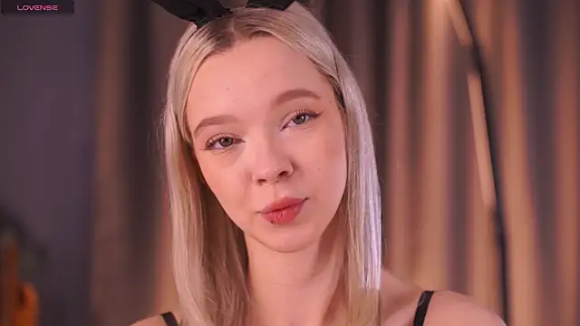  AlinaBailey online show from January 12, 7:35 am