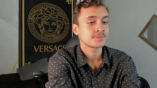 Snapshot of Desmon_Clark chatting on January 7, 10:52 pm Desmon Clark online show from January 7, 10:52 pm