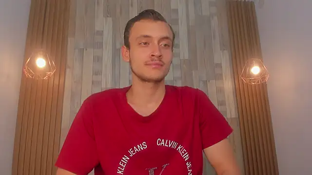 Snapshot of Desmon_Clark chatting on January 24, 4:27 am Desmon Clark online show from January 24, 4:27 am