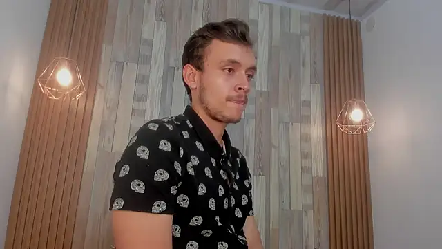 Snapshot of Desmon_Clark chatting on January 30, 4:27 am Desmon Clark online show from January 30, 4:27 am