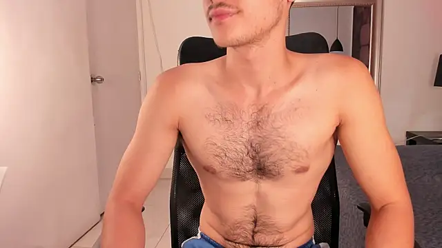 Snapshot of Desmon_Clark chatting on March 20, 11:56 pm Desmon Clark online show from March 20, 11:56 pm