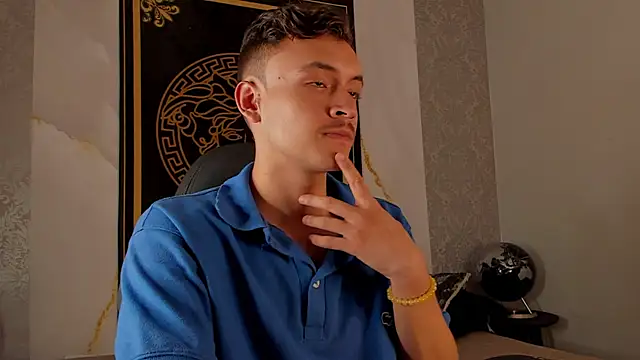 Snapshot of Desmon_Clark chatting on September 26, 10:14 pm Desmon Clark online show from September 26, 10:14 pm