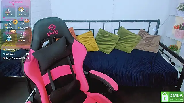 LayriantaVee online show from January 16, 10:10 am