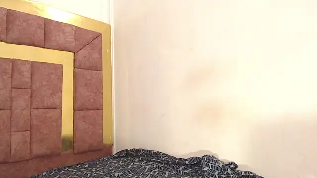 leinisofia69 online show from December 8, 6:06 pm